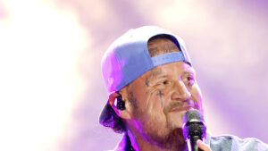 Jelly Roll Ditched Wedding Ring During CMA Fest Performance Amid Divorce