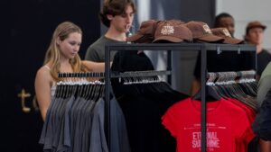 Luxury retail chain wins court approval, exits bankruptcy