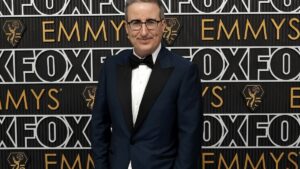 John Oliver Lands Dream Roles on 'General Hospital' and 'Days of Our Lives'