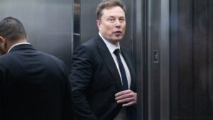 Elon Musk Attacks Media After Reporter Suggests Some People 'Loathe' Him