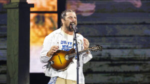 Concert review: Noah Kahan made a Raleigh football stadium feel like New England