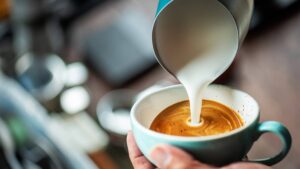 L’Experience Paris coffeehouse owner Chenin files for Chapter 11 as competition grows